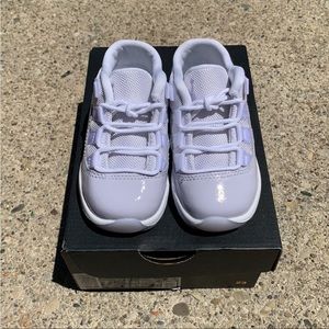Nwt Jordan 11 size 7c
